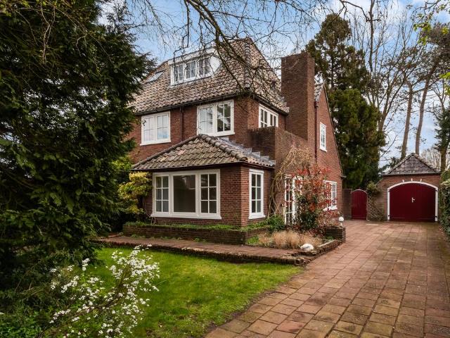 Woning te huur in Laren, Noord Holland