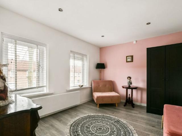 Woning te huur in Huizen, Noord Holland