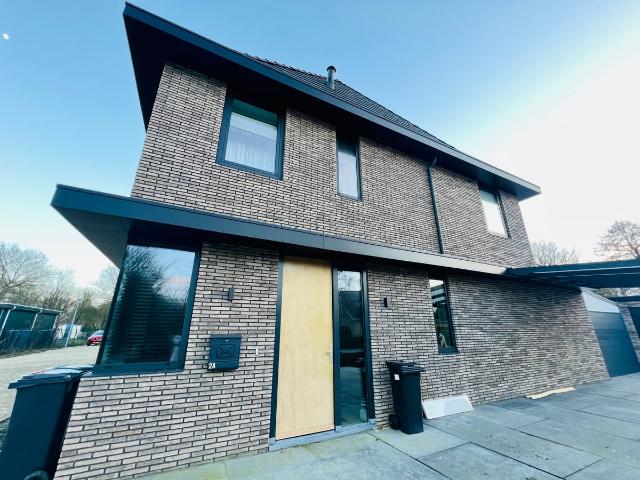 Woning te huur in Zwanenburg, Noord Holland