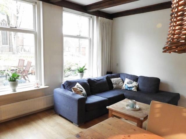 Woning te huur in Zoeterwoude, Zoeterwoude-dorp