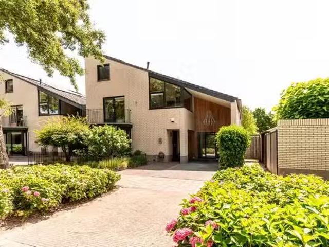 Woning te koop in Almere-haven, Flevoland