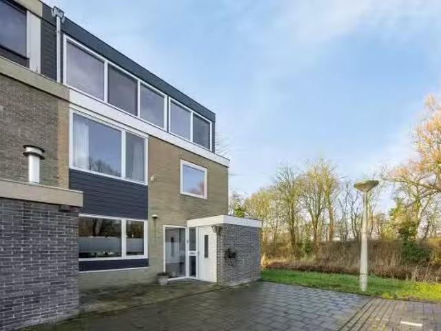 Woning te koop in Kadoelen, Amsterdam