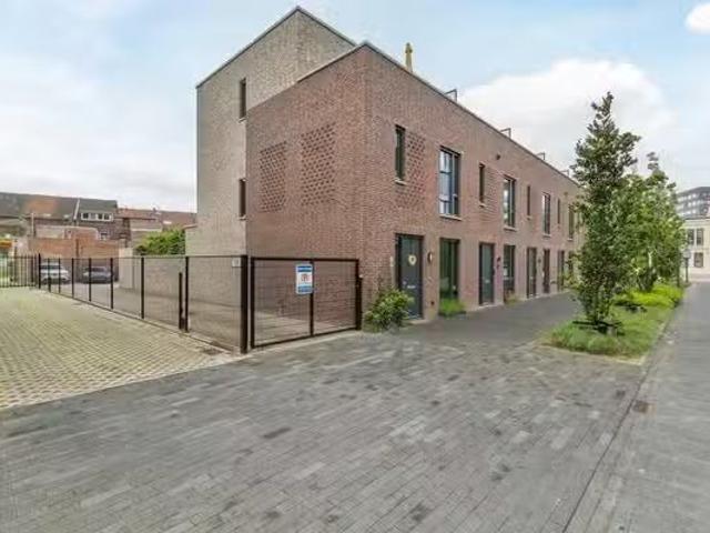Woning te koop in Spangen, Rotterdam