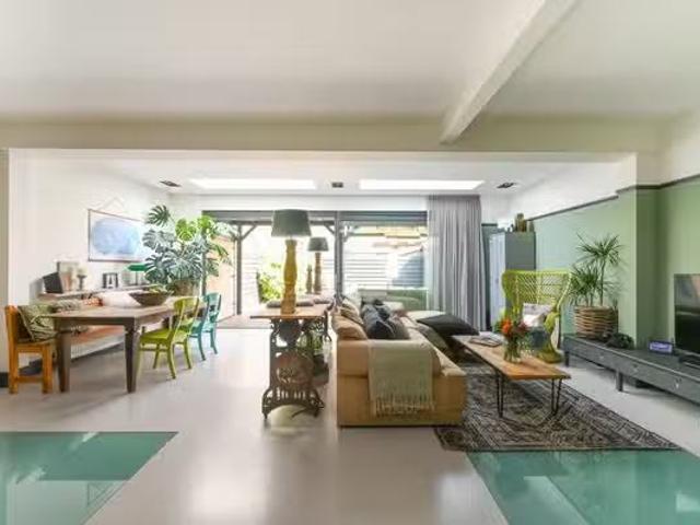 Woning te koop in Loosduinen, Zuid Holland