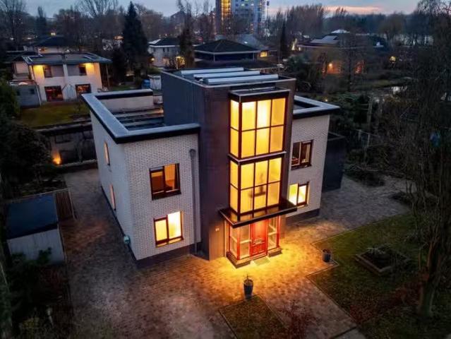 Woning te koop in Filmwijk, Almere-haven