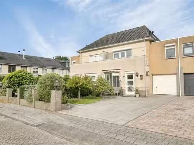 Woning te koop in Almere-haven, Flevoland