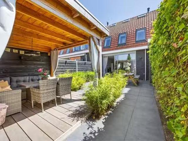 Woning te koop in Den Haag, De Vissen