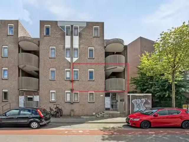 Woning te koop in Eindhoven, Bloemenplein
