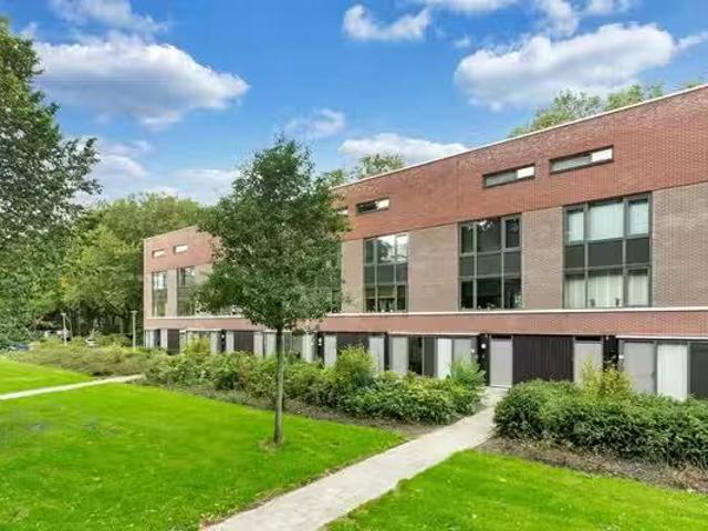 Woning te koop in Ommoord, Rotterdam