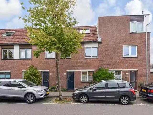 Woning te koop in Vrederust, Den Haag