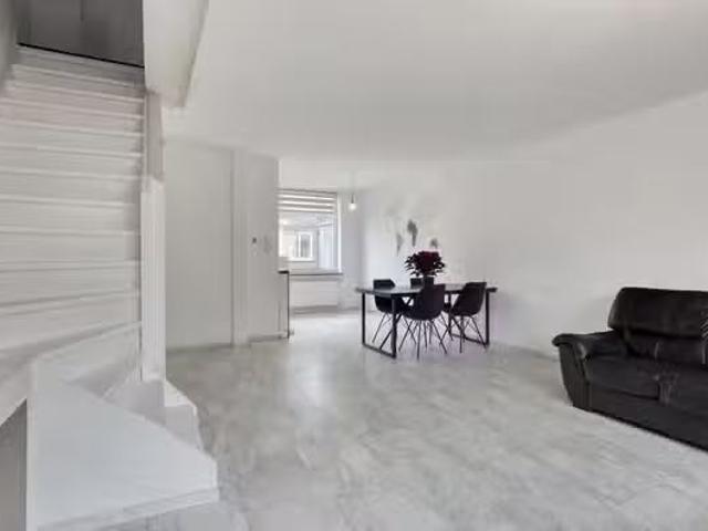 Woning te koop in Laak, Zuid Holland