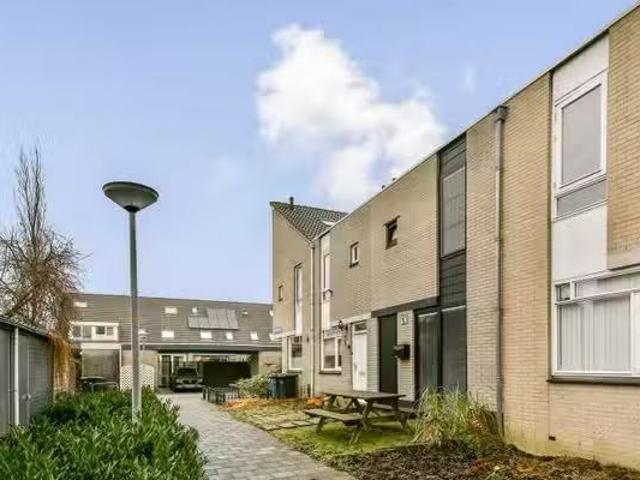 Woning te koop in Bloemenbuurt, Almere-haven