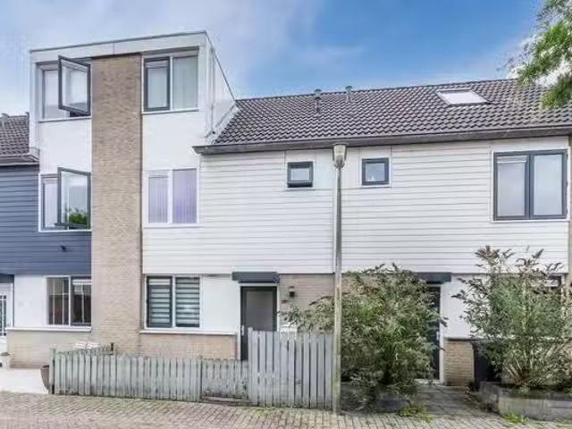 Woning te koop in Bloemhof, Rotterdam