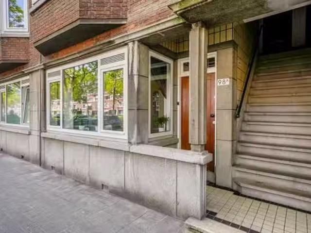 Woning te koop in Charlois, Rotterdam