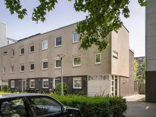 Woning te koop in Westwijk, Vlaardingen