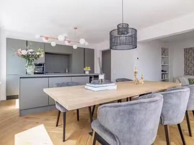 Woning te koop in Ommoord, Rotterdam