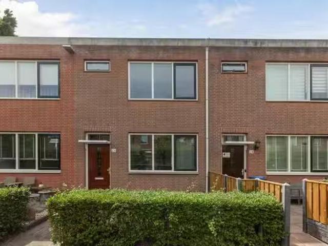 Landhuis te koop in Vlaardingen, Indische buurt
