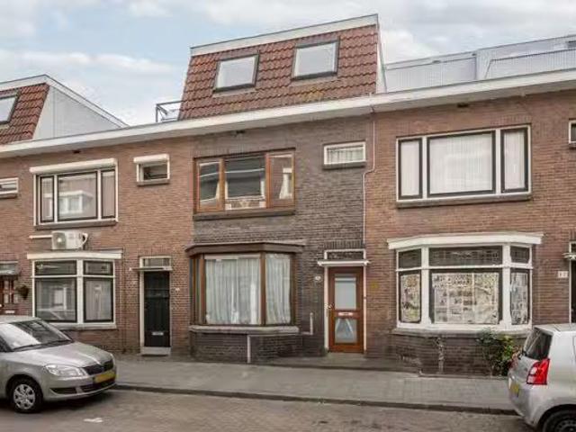 Landhuis te koop in Vlaardingen