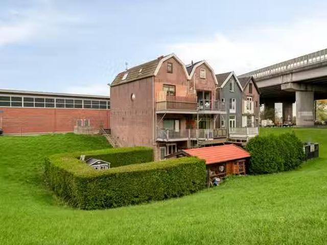 Woning te koop in IJsselmonde, Rotterdam