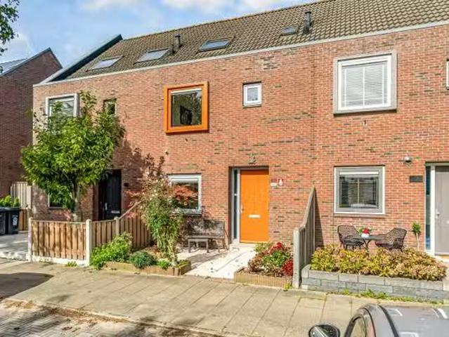 Woning te koop in Tussen de Vaarten, Almere-haven