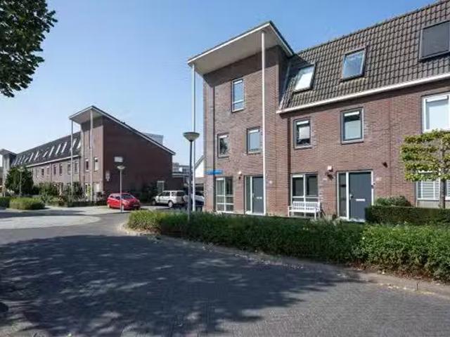 Woning te koop in Lage Mors, Leiden