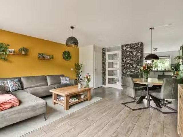Landhuis te koop in Vlaardingen, Indische buurt
