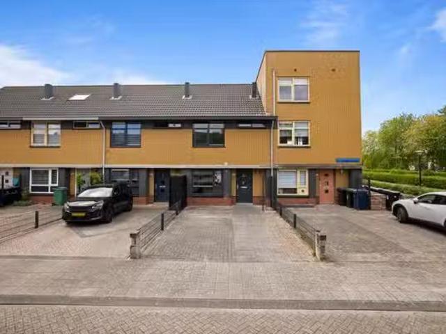 Woning te koop in Landgoederenbuurt, Almere-haven