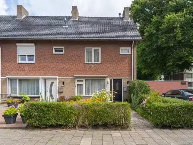 Woning te koop in Fortuinwijk, Zuid Holland