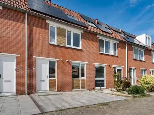 Woning te koop in Bloemenbuurt, Zuid Holland