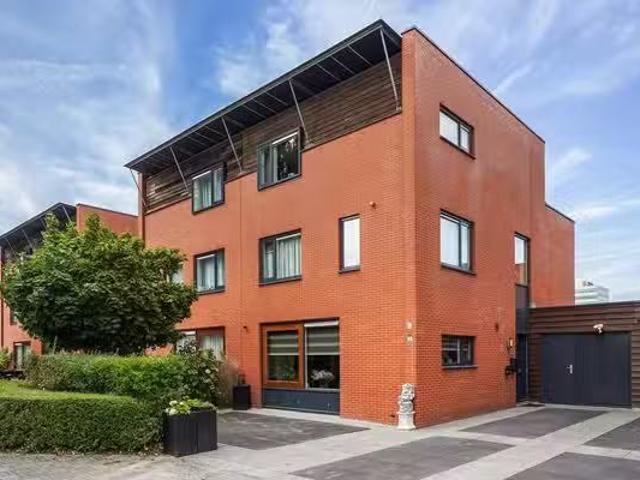 Woning te koop in De Vissen, Zuid Holland