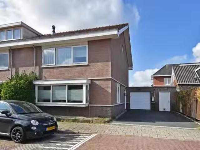 Woning te koop in De Vissen, Zuid Holland