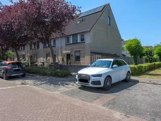 Woning te koop in Almere-haven, Flevoland