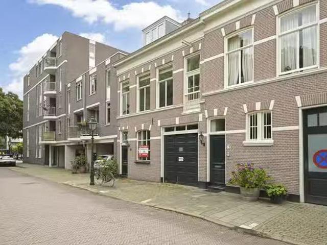 Landhuis te koop in Den Haag, Belgisch Park