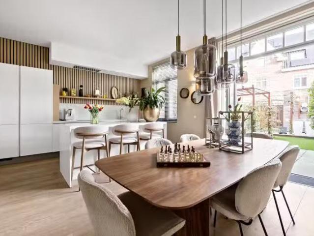 Woning te koop in Loosduinen, Zuid Holland