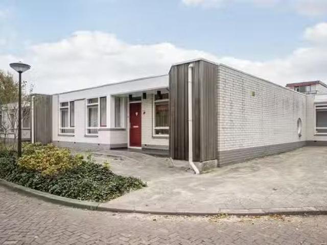 Woning te koop in Drevenbuurt, Vlaardingen