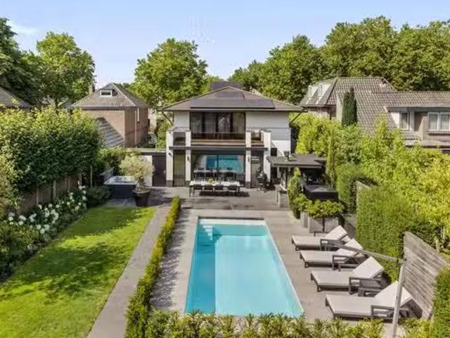 Woning te koop in Stratum, Noord Brabant