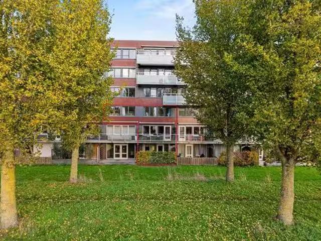 Woning te koop in Vruchtenbuurt, Den Haag