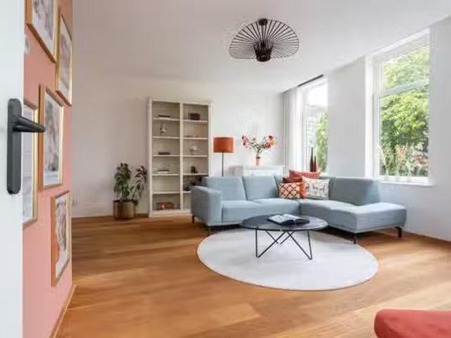 Woning te koop in Charlois, Rotterdam