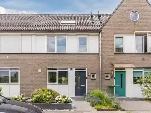 Landhuis te koop in Eindhoven, Doornakkers-Oost