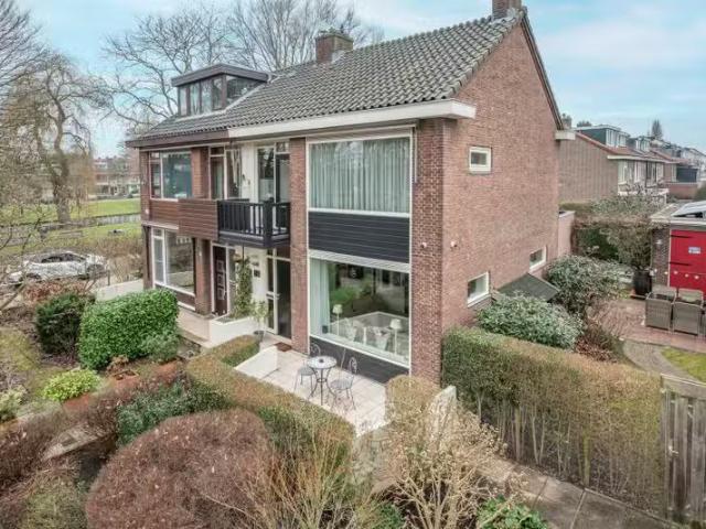 Woning te koop in Overschie, Rotterdam