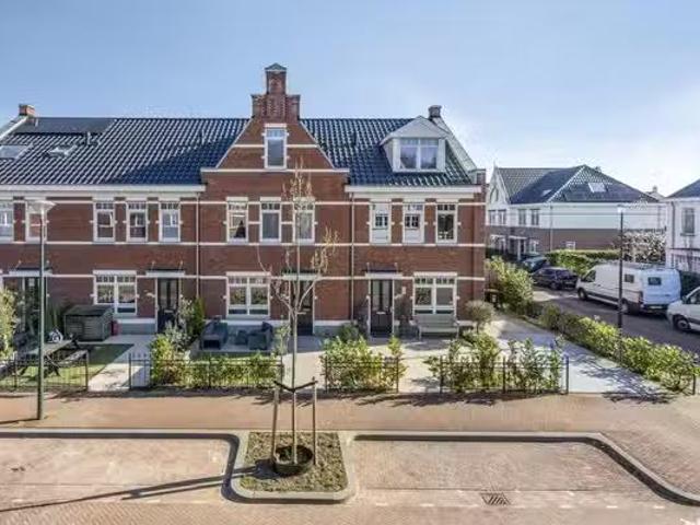 Woning te koop in Loosduinen, Den Haag
