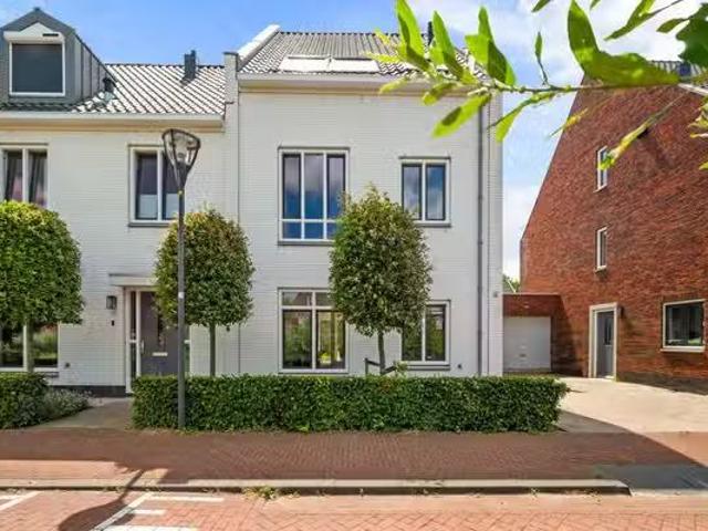 Landhuis te koop in Haarlem, Haarlem