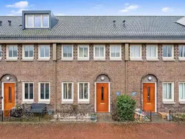 Woning te koop in Moerwijk, Zuid Holland