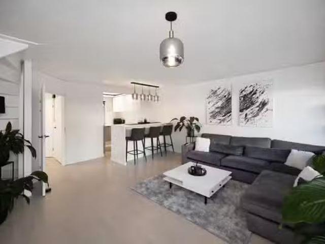 Woning te koop in Verzetswijk, Almere-haven