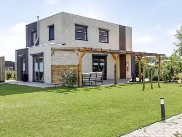 Woning te koop in Almere-haven, Flevoland