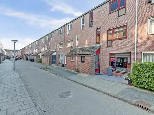 Woning te koop in Literatuurwijk, Almere-haven