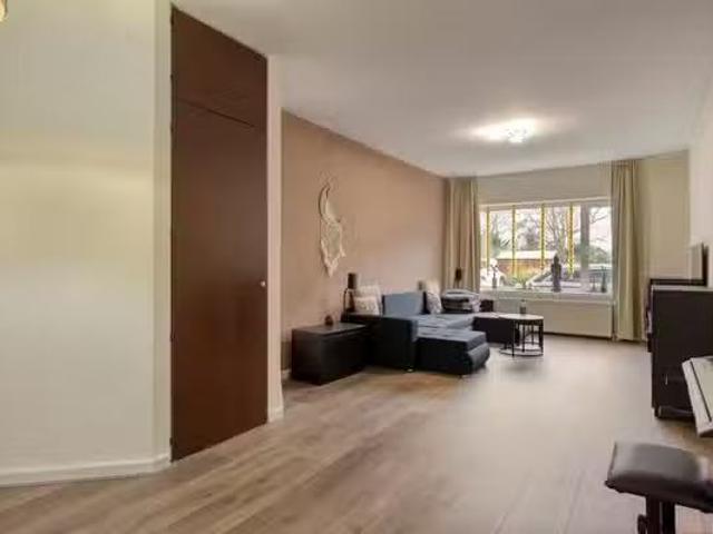 Woning te koop in Moerwijk, Zuid Holland