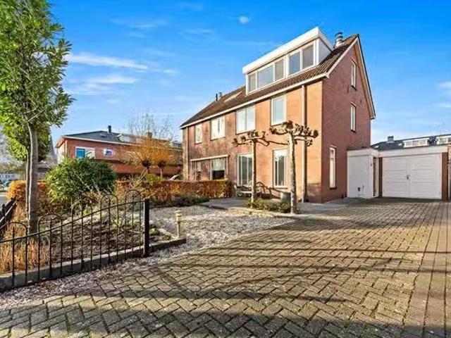 Woning te koop in Vlaardingen, Zuid Holland
