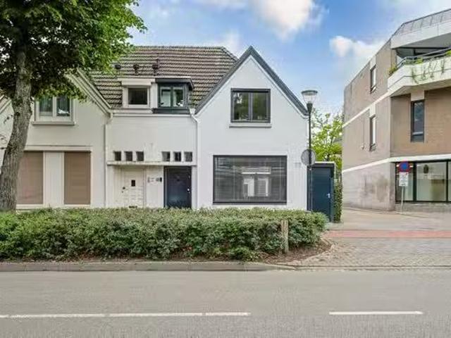 Landhuis te koop in Eindhoven, Rochusbuurt