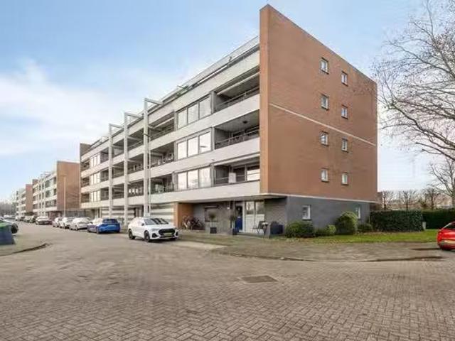 Woning te koop in Zevenkamp, Rotterdam